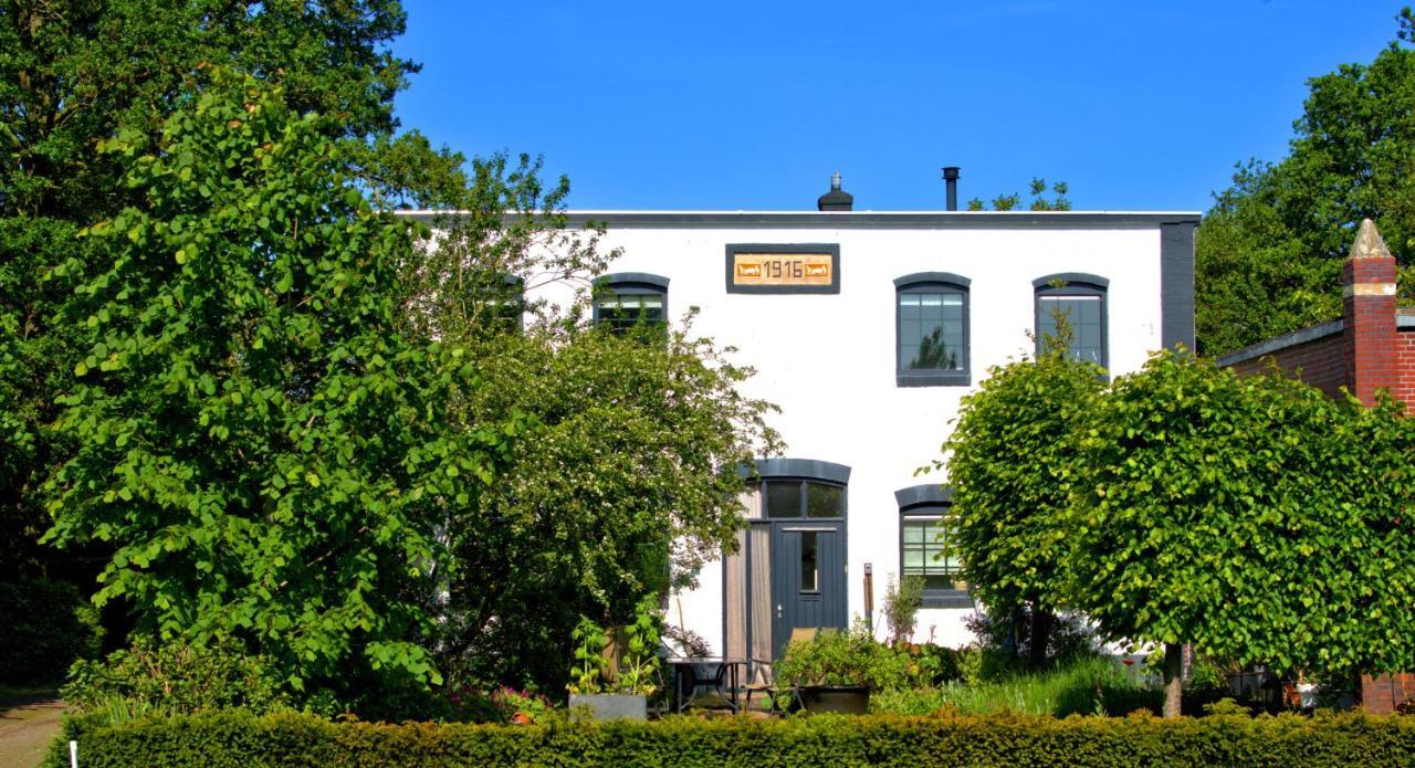 Sfeervolle Bovenwoning Uit 1916 Met 2 Slaapkamers Hooghalen エクステリア 写真